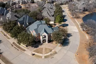 1004 Drake Dr, Euless, TX 76039 - Photo 2