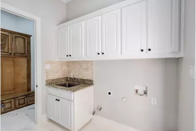 1004 Drake Drive, Euless, TX 76039 - Photo 14