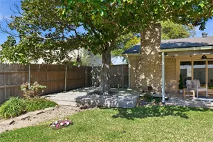 709 Colonial Dr, Garland, TX 75043 - Photo 28