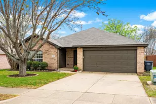 1011 Ridgecrest Dr, McKinney, TX 75069 - Photo 2