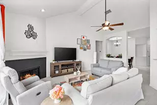 1011 Ridgecrest Dr, McKinney, TX 75069 - Photo 4