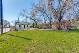 2723 Marder St, Dallas, TX 75215 - Photo 12