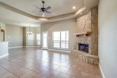 140 Champion Court, Weatherford, TX 76087 - Photo 8