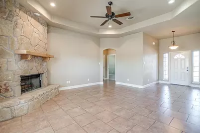 140 Champion Court, Weatherford, TX 76087 - Photo 10