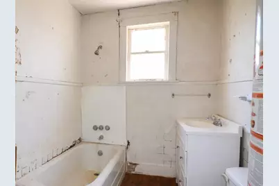 219 E Jordan Street, Grand Saline, TX 75140 - Photo 8