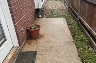 2207 Dallas Dr, Carrollton, TX 75006 - Photo 24