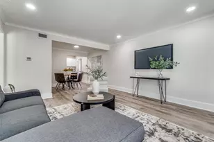 10211 Regal Oaks Dr, Dallas, TX 75230 - Photo 12