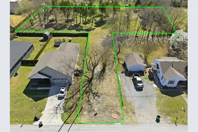 317 E Saunders Street, Trenton, TX 75490 - Photo 1