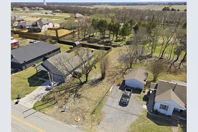 317 E Saunders Street, Trenton, TX 75490 - Photo 4