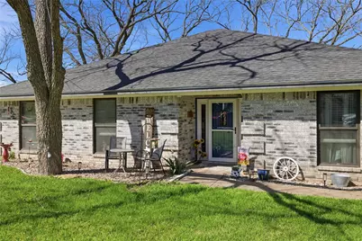 8715 S Monticello Circle, Granbury, TX 76049 - Photo 4