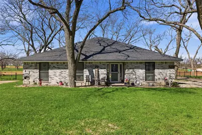 8715 S Monticello Circle, Granbury, TX 76049 - Photo 1