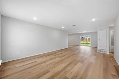 3833 Finley Road, Irving, TX 75062 - Photo 2