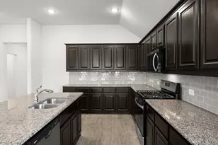 2817 Hay Lane, Midlothian, TX 76065 - Photo 6