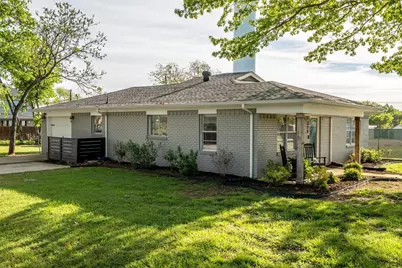 316 W 3rd Street, Justin, TX 76247 - Photo 4