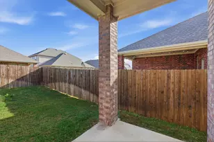 11305 Aspen Trl, Aubrey, TX 76227 - Photo 32