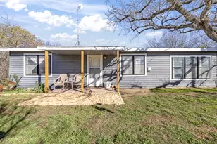 132 Maple St, Dublin, TX 76446 - Photo 1