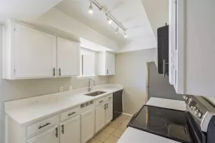 4523 N O'Connor Rd, Irving, TX 75062 - Photo 18