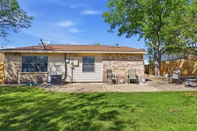 6958 Newberry Court W, Fort Worth, TX 76120 - Photo 24