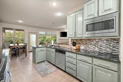 8222 Holly Hock Drive, Arlington, TX 76001 - Photo 4