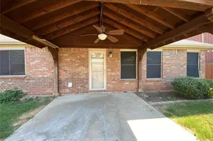 2745 Treasure Cove Dr, Lewisville, TX 75056 - Photo 22