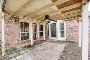 269 E Ridgegate Dr, Garland, TX 75040 - Photo 30