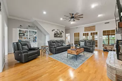 1004 Canyon Court, Cleburne, TX 76033 - Photo 6