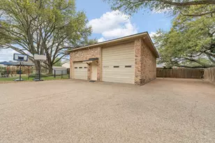 1004 Canyon Ct, Cleburne, TX 76033 - Photo 32