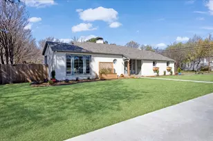 1526 N Lockhart St, Sherman, TX 75092 - Photo 2