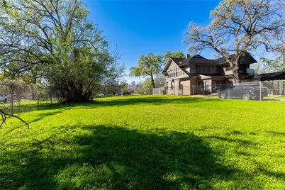 1830 Park Row Avenue, Dallas, TX 75215 - Photo 20