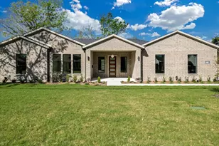 1507 Elk Creek Rd, Dallas, TX 75253 - Photo 1