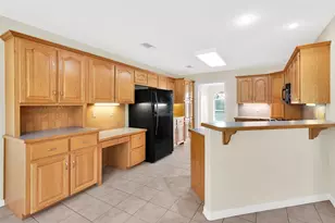 199 Chaparral Estates Dr, Denison, TX 75021 - Photo 10