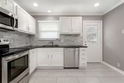 570 Bondstone Drive, Dallas, TX 75218 - Photo 10