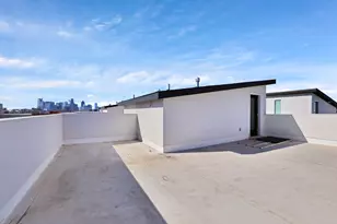 1731 N Fitzhugh Ave, Dallas, TX 75204 - Photo 22