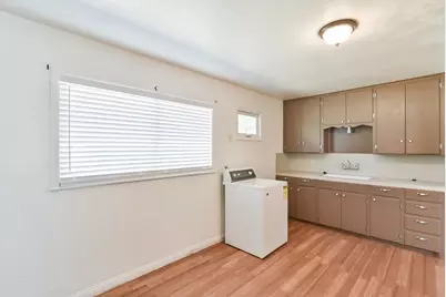 344 NW Renfro Street, Burleson, TX 76028 - Photo 8
