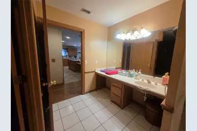 1404 Roanoake Drive, Graham, TX 76450 - Photo 14