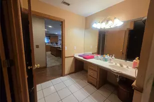 1404 Roanoake Dr, Graham, TX 76450 - Photo 14