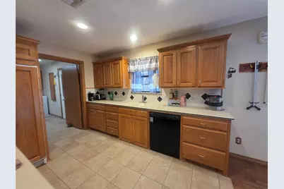 1404 Roanoake Drive, Graham, TX 76450 - Photo 30