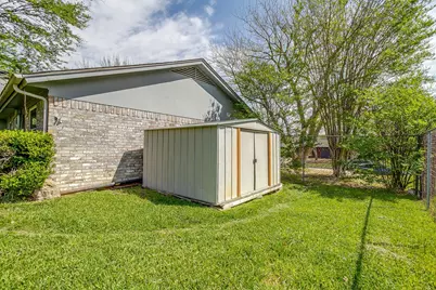 512 Parkridge Boulevard, Burleson, TX 76028 - Photo 36