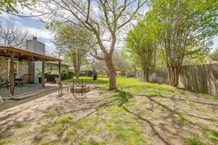 512 Parkridge Blvd, Burleson, TX 76028 - Photo 34