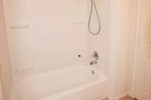 112 Collett Ct, Weatherford, TX 76088 - Photo 8