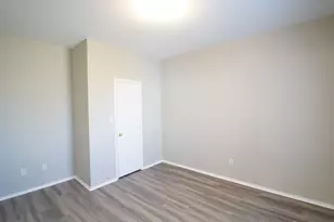 112 Collett Ct, Weatherford, TX 76088 - Photo 2