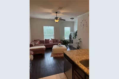 5039 Venecia Way, Grand Prairie, TX 75052 - Photo 4