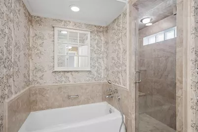 2723 Lawtherwood Court, Dallas, TX 75214 - Photo 22