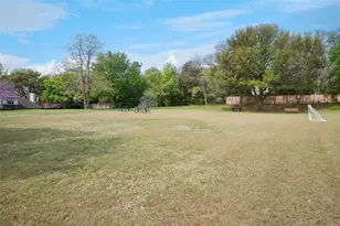 2723 Lawtherwood Ct, Dallas, TX 75214 - Photo 6