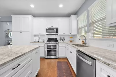 2801 Livingston Avenue, Fort Worth, TX 76110 - Photo 10