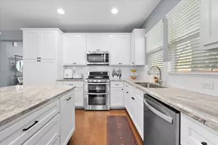 2801 Livingston Ave, Fort Worth, TX 76110 - Photo 10