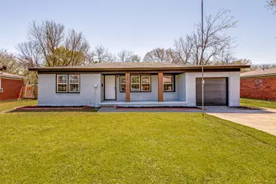 1706 E Garnett Street, Gainesville, TX 76240 - Photo 2
