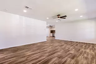 1706 E Garnett St, Gainesville, TX 76240 - Photo 6