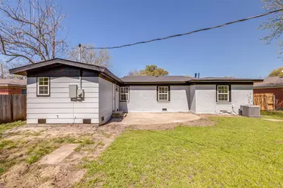 1706 E Garnett Street, Gainesville, TX 76240 - Photo 22