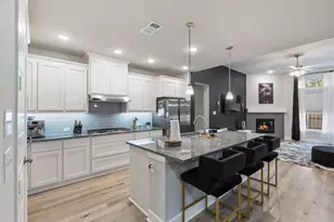 324 Moonvine Dr, Little Elm, TX 75068 - Photo 8